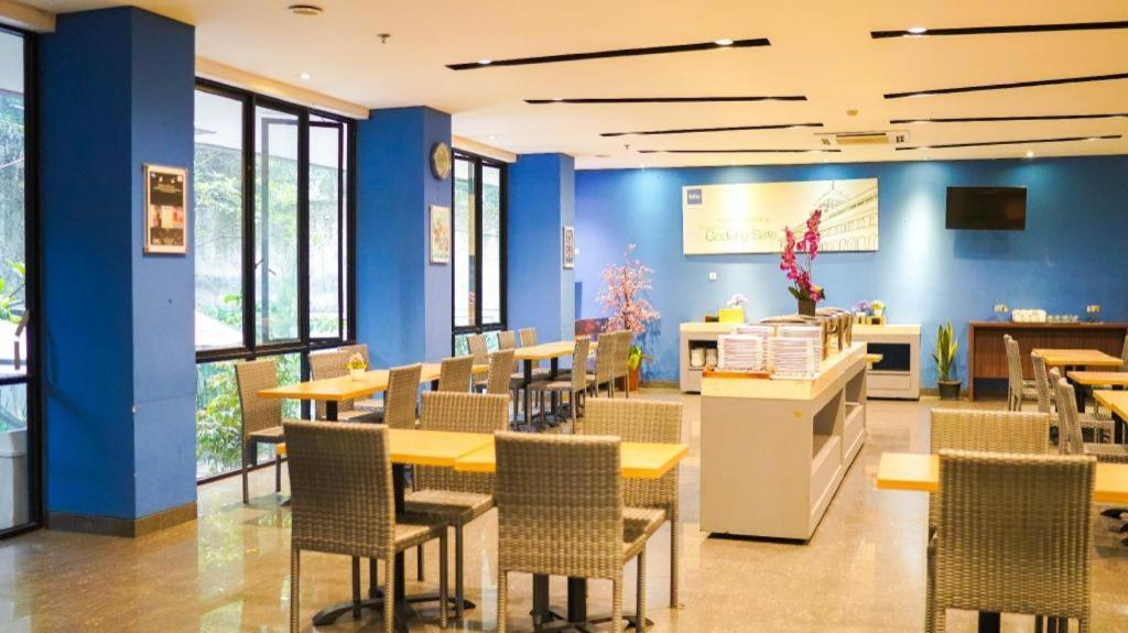Indies Hotel Бандунг Екстериор снимка