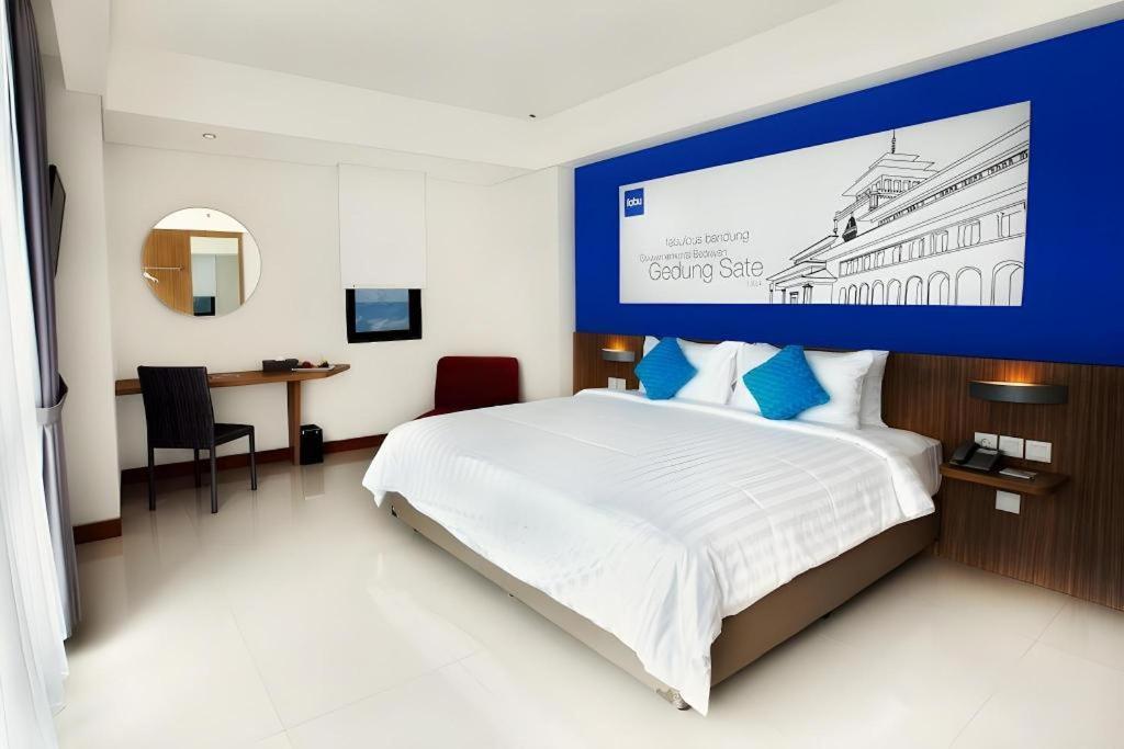 Indies Hotel Бандунг Екстериор снимка